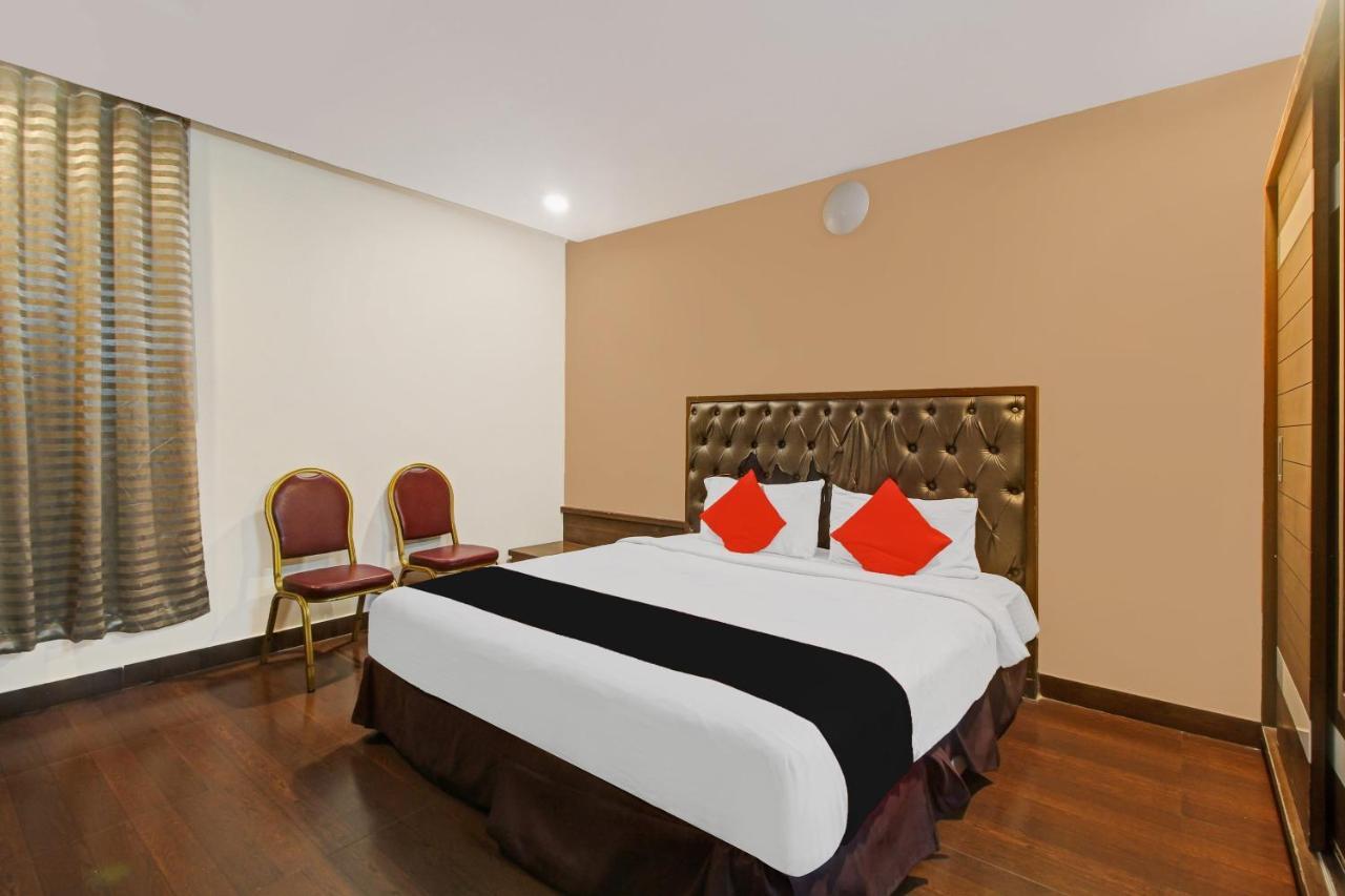 Collection O 82357 Hotel Surabhi Pride Trimulgherry Eksteriør bilde