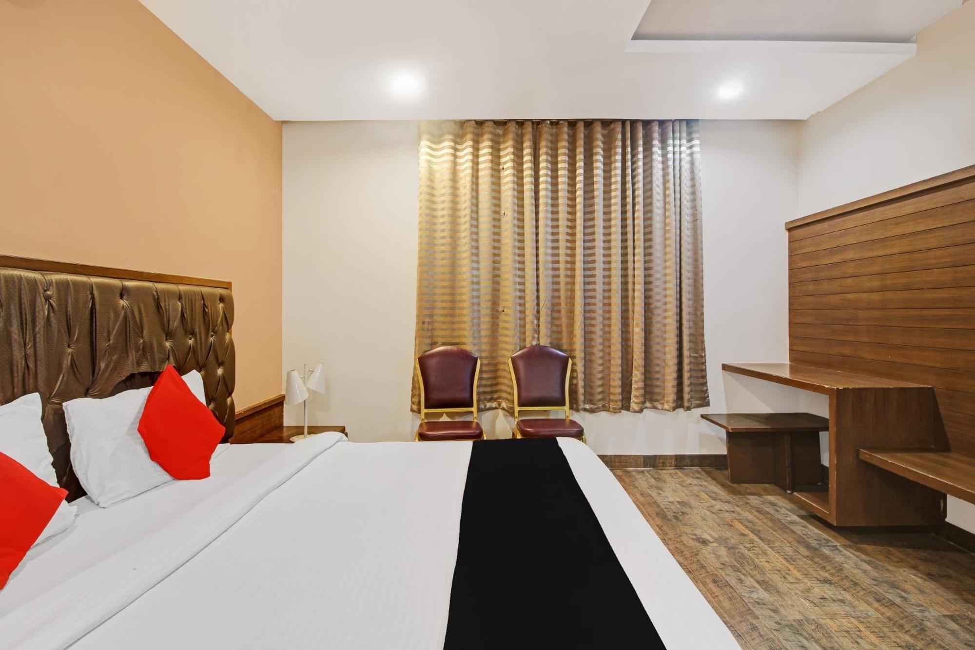 Collection O 82357 Hotel Surabhi Pride Trimulgherry Eksteriør bilde