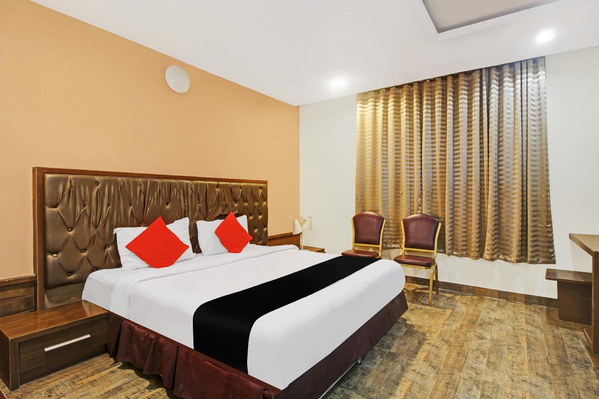Collection O 82357 Hotel Surabhi Pride Trimulgherry Eksteriør bilde